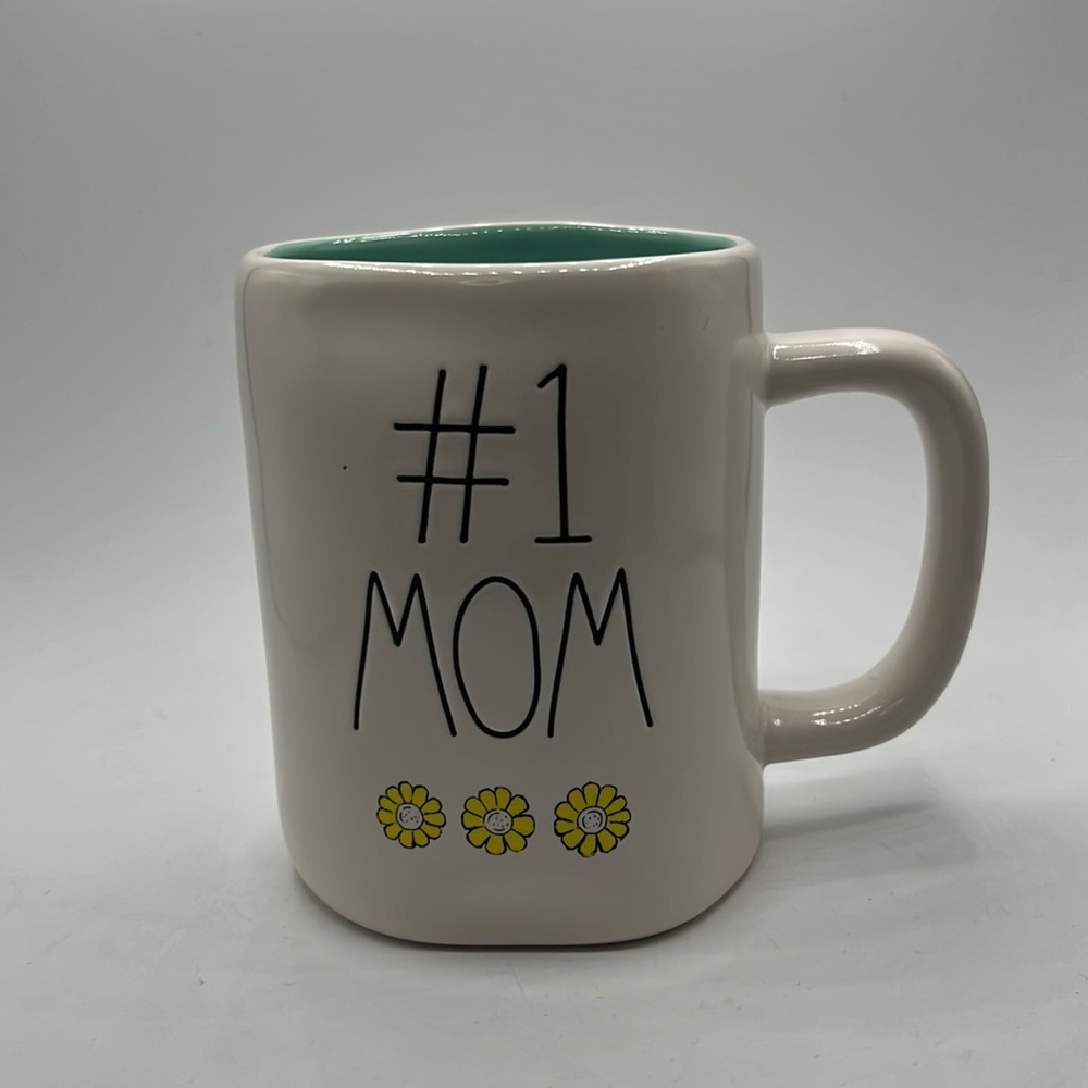 Rare NWT Rae Dunn Mothers Day Mug